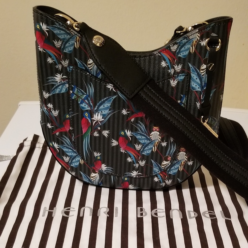 Henri bendel crossbody